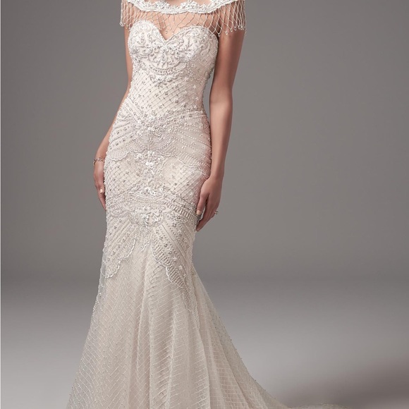 Beautiful Sottero and Midgley designer wedding dress. Lots of glimmer and glam! - Picture 3 of 3
